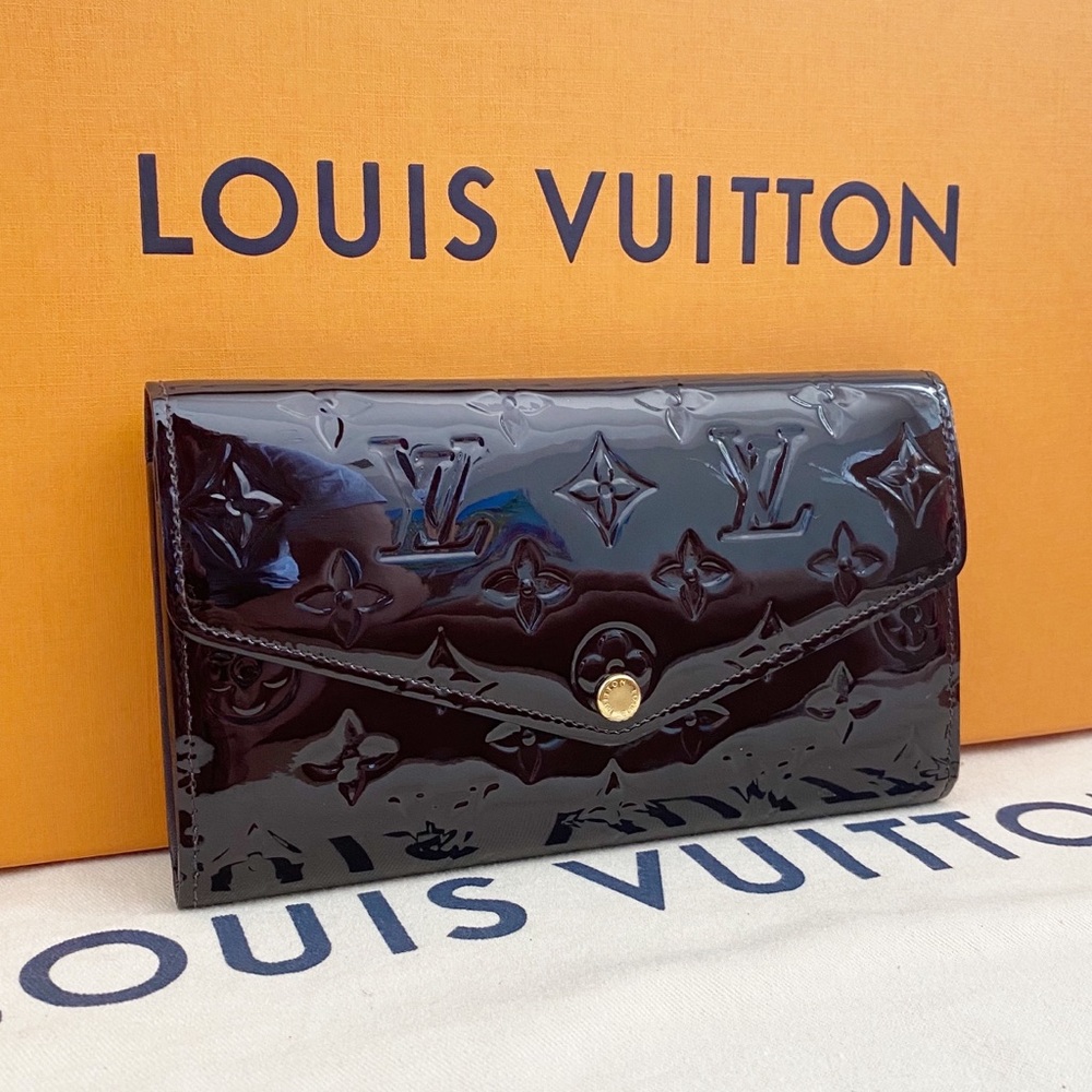 💜✨PURPLE✨💜 Louis Vuitton Sarah Wallet Authentic